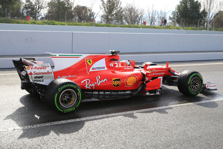 Kimi-Raeikkoenen-Ferrari-Formel-1-Test-B