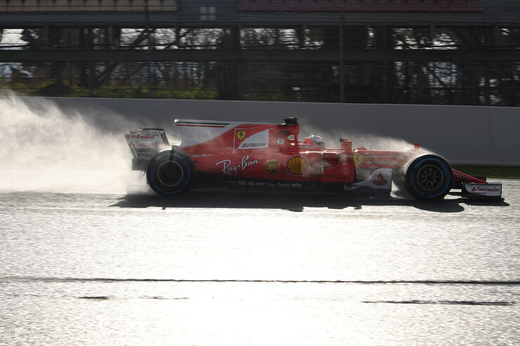 Kimi-Raeikkoenen-Ferrari-Formel-1-Test-B