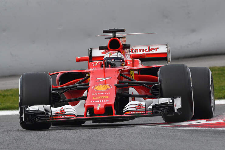 Kimi-Raeikkoenen-Ferrari-Formel-1-Test-B