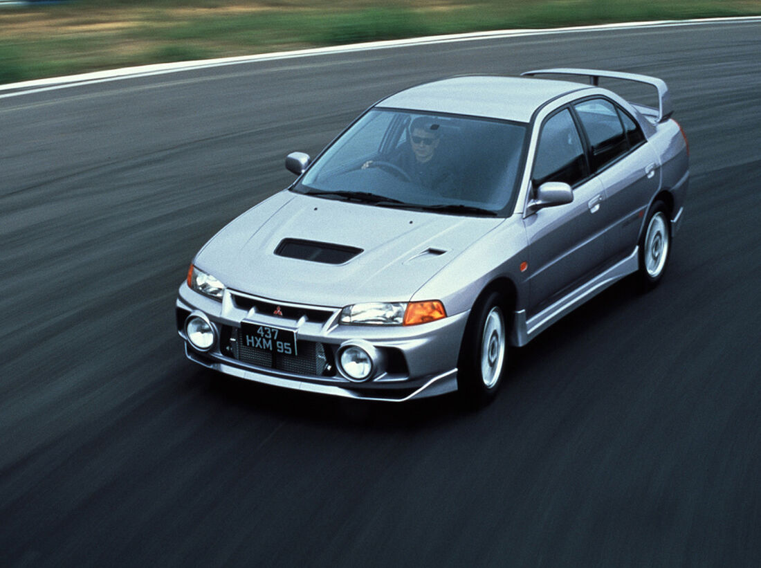 Mitsubishi lancer evolution iv