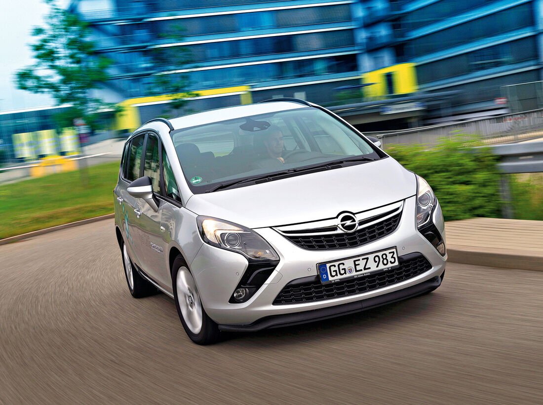 Opel Zafira Tourer 16 Cng Turbo Im Fahrbericht Spart Geld Und Bietet Platz Auto Motor Und Sport 1297