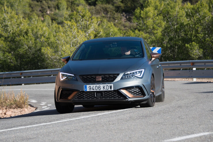 Seat Leon Cupra R Fahrbericht Daten Preis Marktstart Auto Motor Und Sport